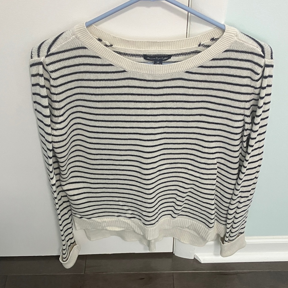 American Eagle Outfitters Black and White Striped Crew Neck Sweater 100% Cotton